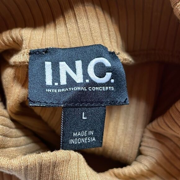 INC International Concept Women’s Tan peek a book Long sleeve Top Sz L - Picture 7 of 7